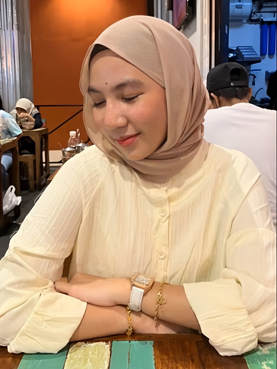 Nonton Film Zulaikha Hijabers Cantik VCS Omek Sampe Muncrat Terbaru Nonton Film Zulaikha Hijabers Cantik VCS Omek Sampe Muncrat Terbaru