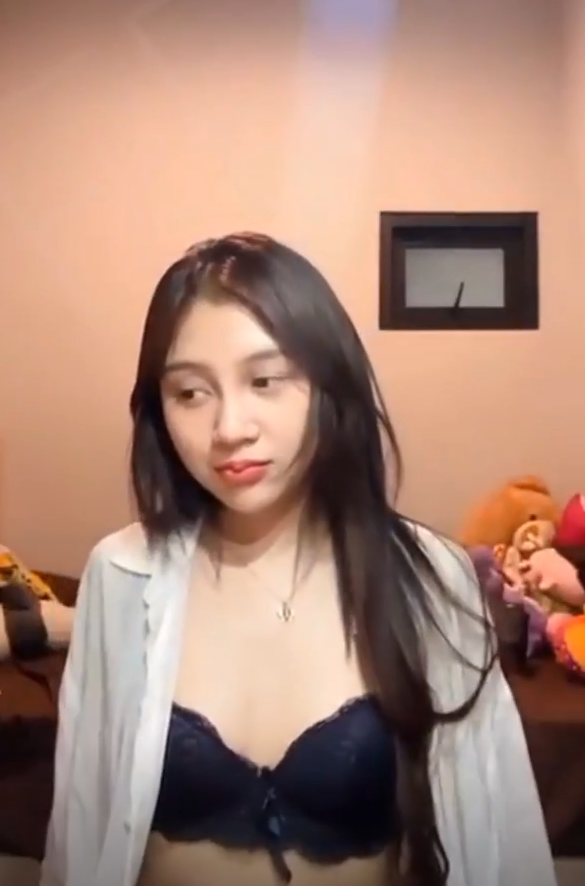 Nonton Film Pengen Mandi Bareng Kak Just Somecy Seleb Cantik Terbaru Nonton Film Pengen Mandi Bareng Kak Just Somecy Seleb Cantik Terbaru